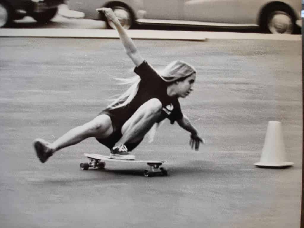ELLEN FREESTYLE SKATER