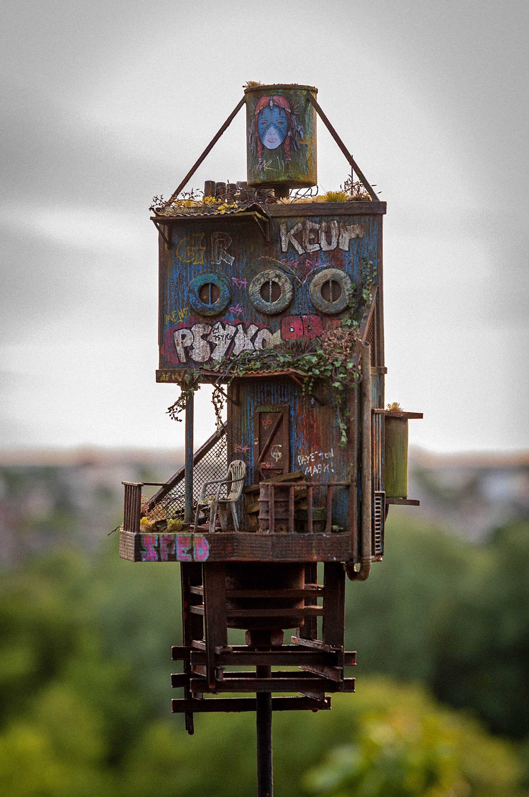Simón Laveuve ciudad graffiti miniatura