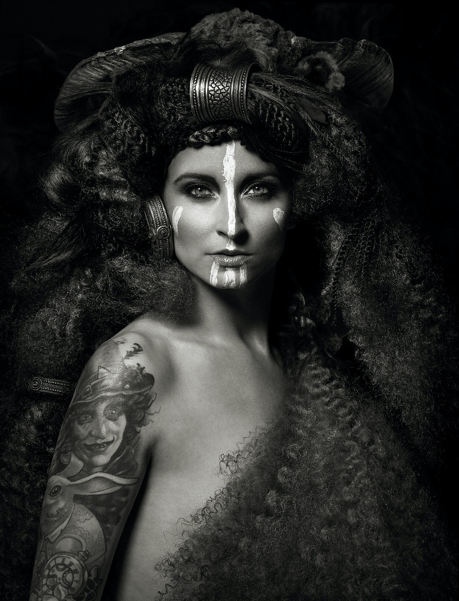reya nyari mujer tatuaje ink stories