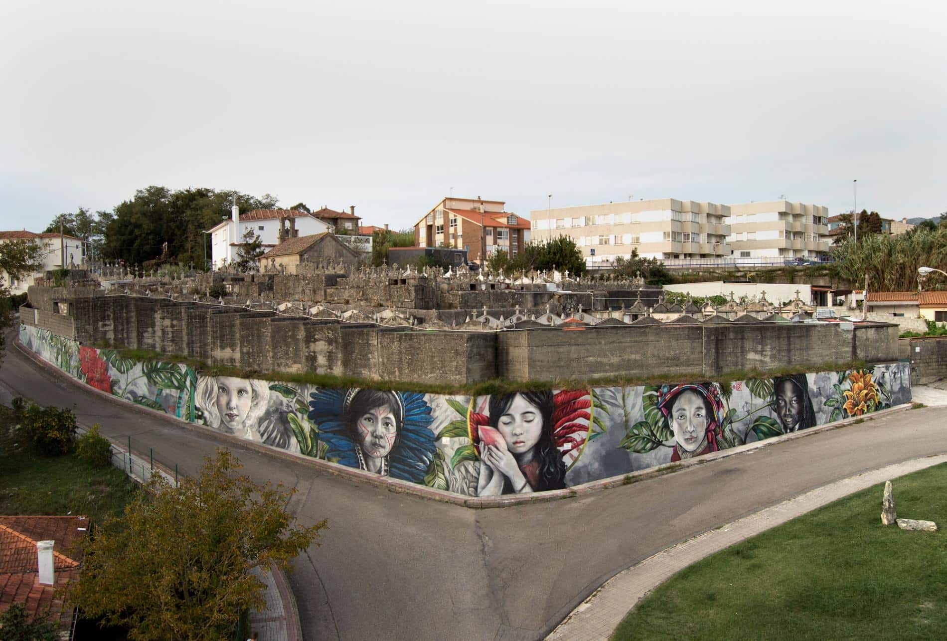 Panxon, Nigrán Spain lula goce street art