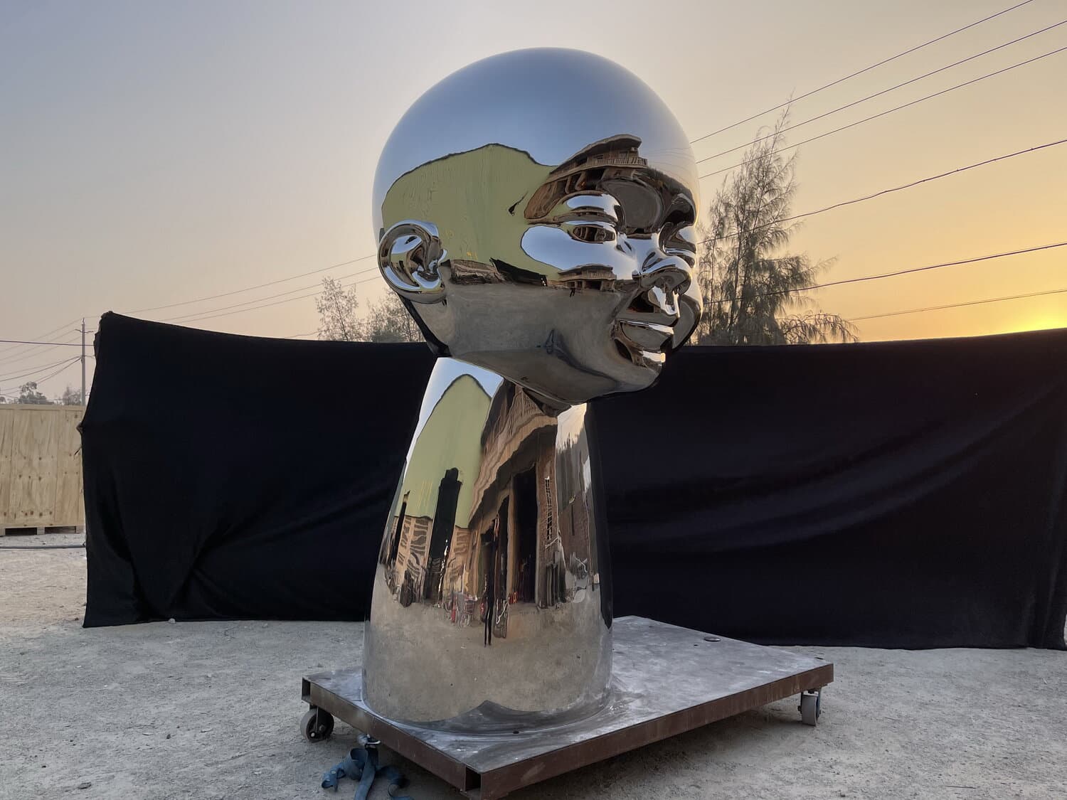 inner child escultura real