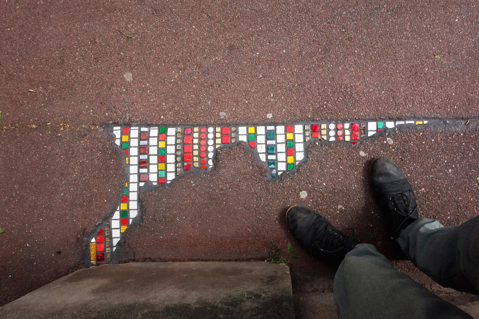 ememem MOSAICO PIES