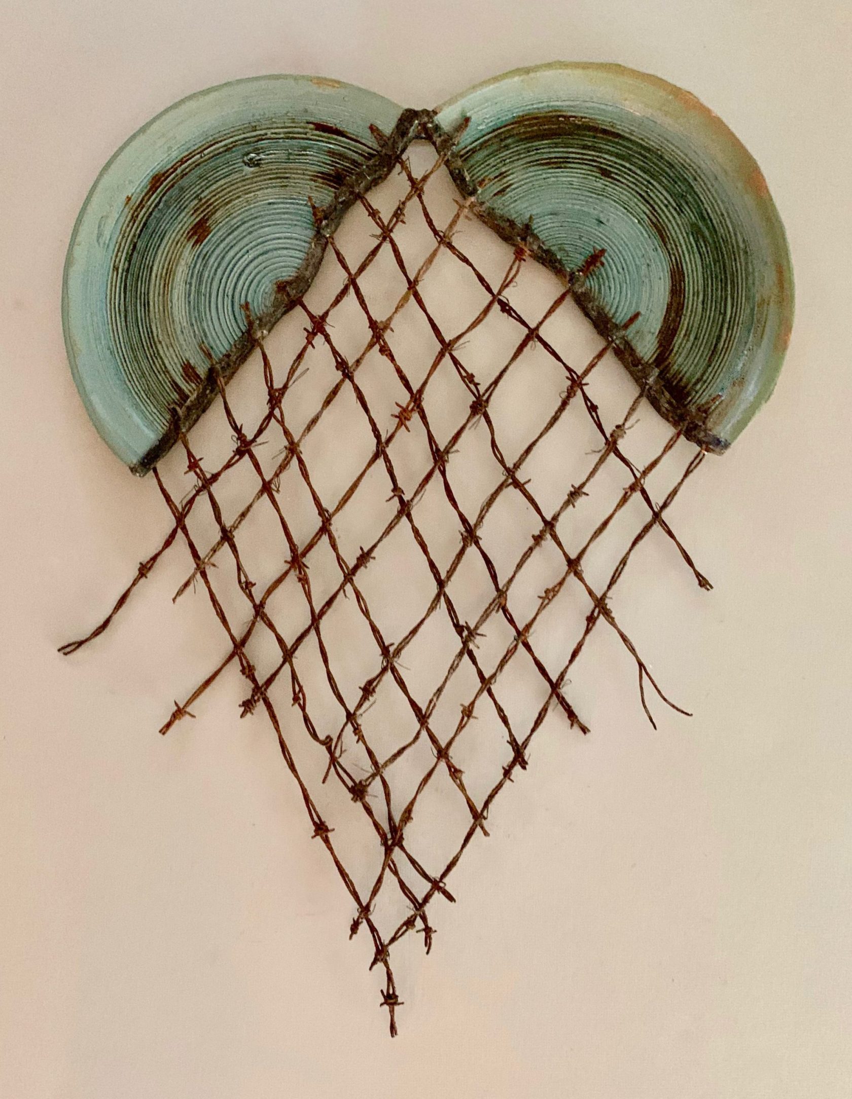 GLEN MARTIN TAYLOR CERAMICA ROTA CORAZON