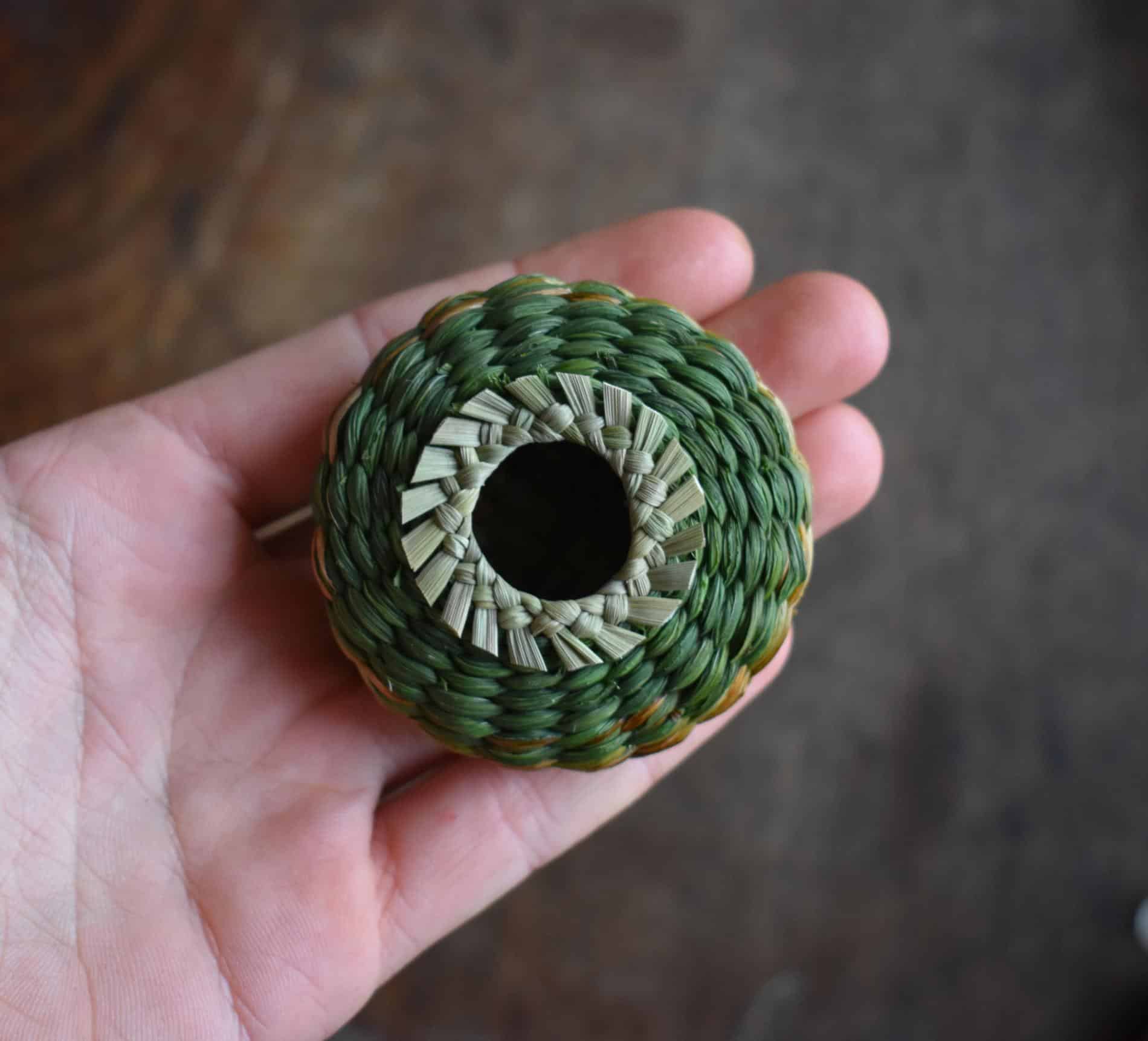 Suzie Grieve cestos miniatura proceso