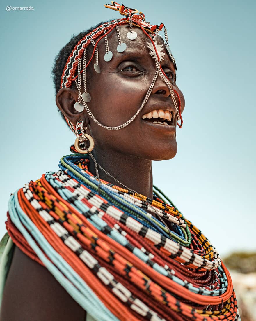 omar reda trubu kenia mujer collares portada