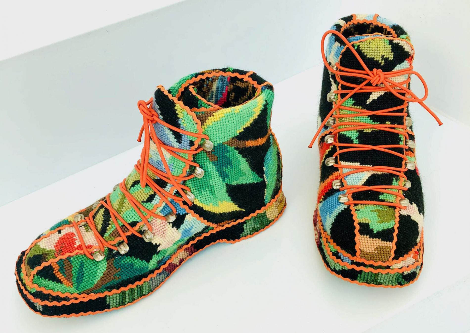 Ulla-Stina Wikander punto de cruz zapatos