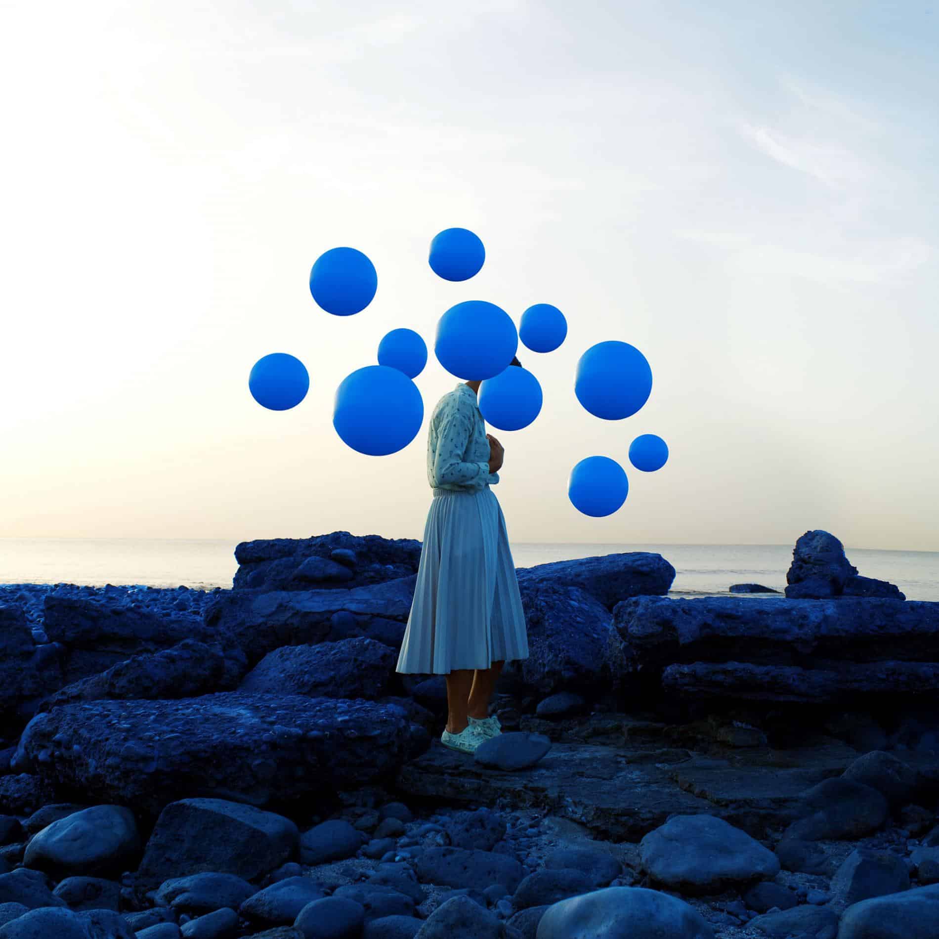 fares micue autoretrato globos blue