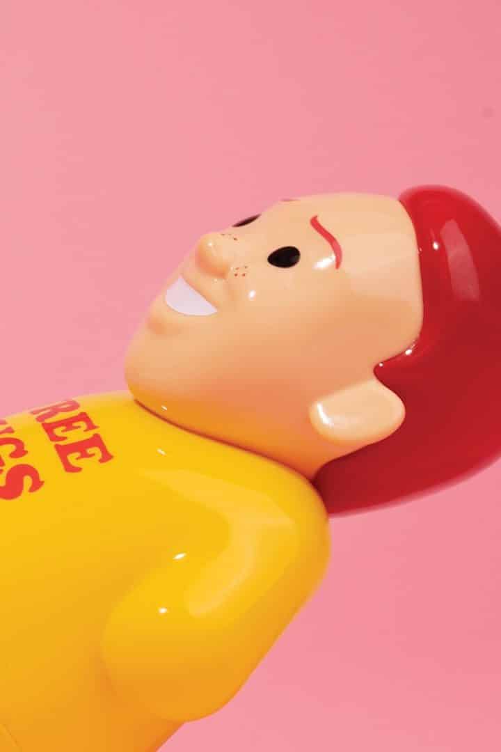 JON CORNELLA FREE HUGS IRREVERENTE