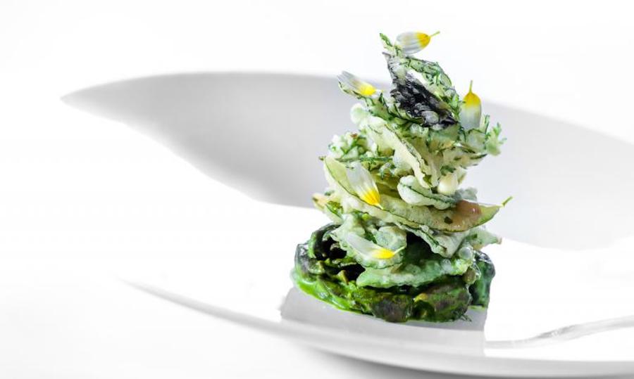 st.hubertus bolzano restaurante premiado con estrella michelin que sus plato parece una pbra de arte