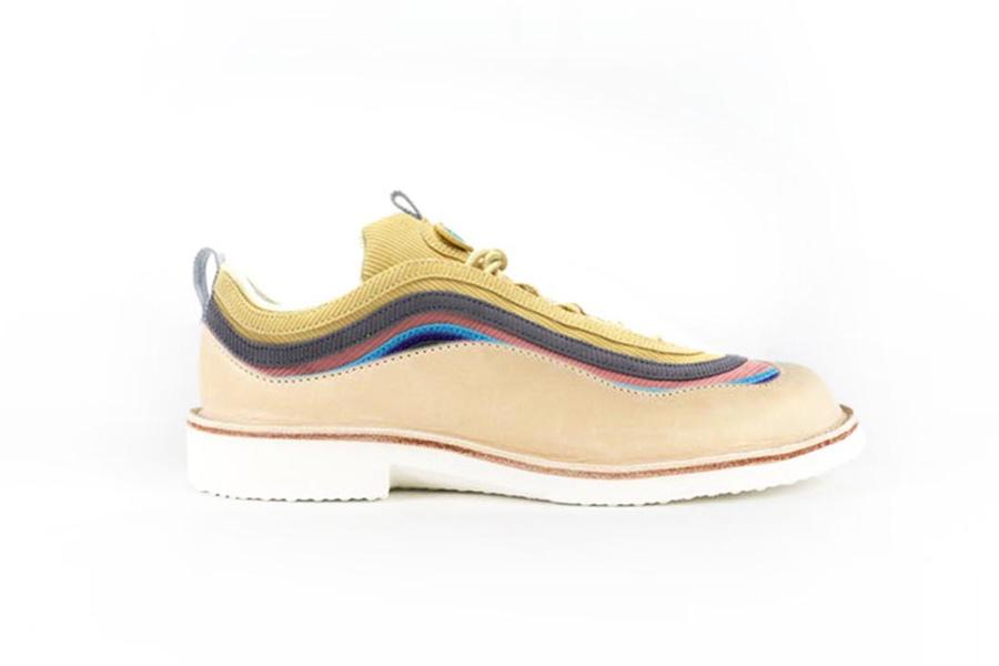zapatilla customizada de moda sostenible hecha con nike air max de Peterson Stoop