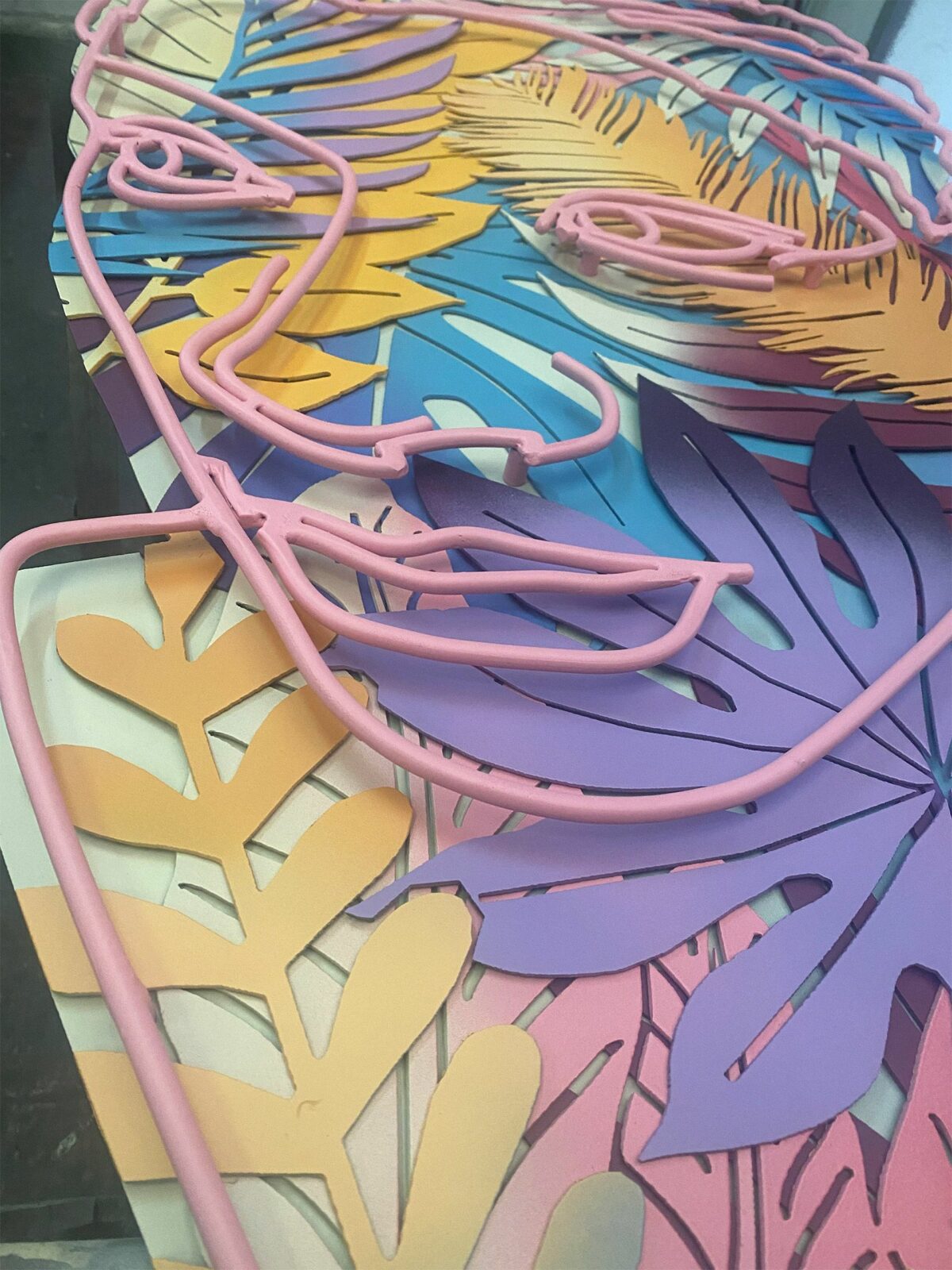 frank plant escultura figurativa detalle colores