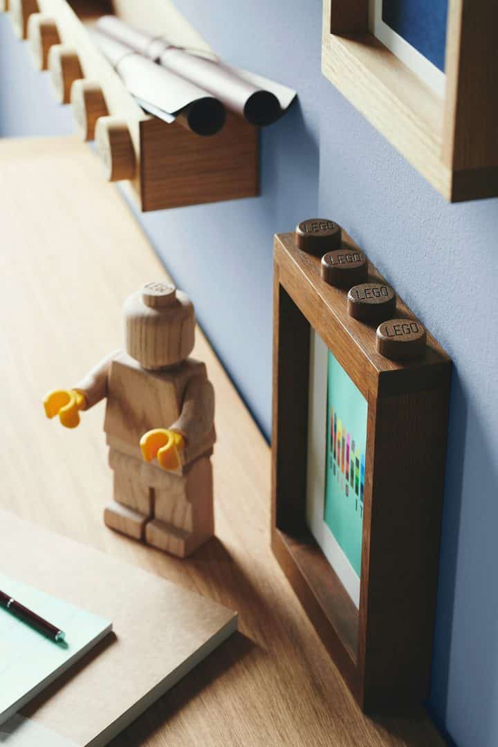 diseño de mobiliario en madera al estilo lego portaretratos