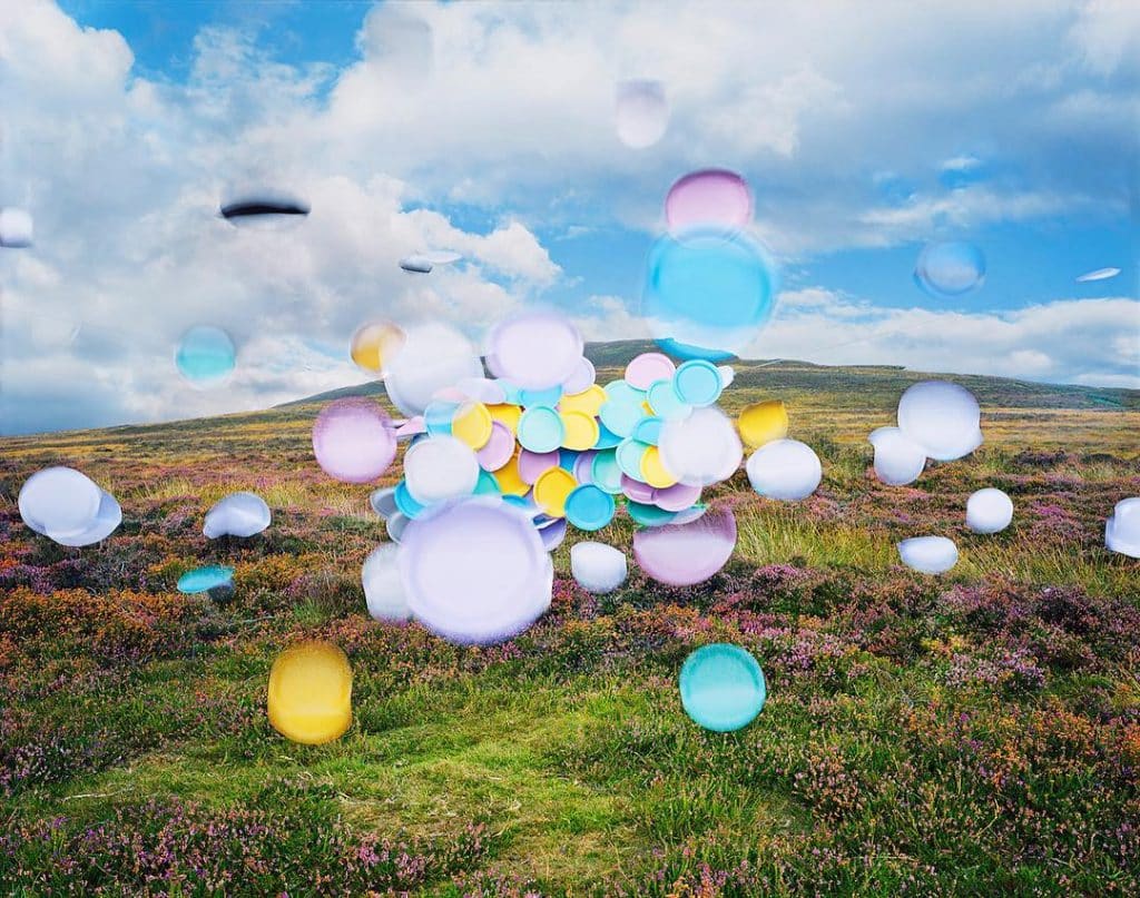 fotografia de instalaciones suspendidas en el viento thomas jackson