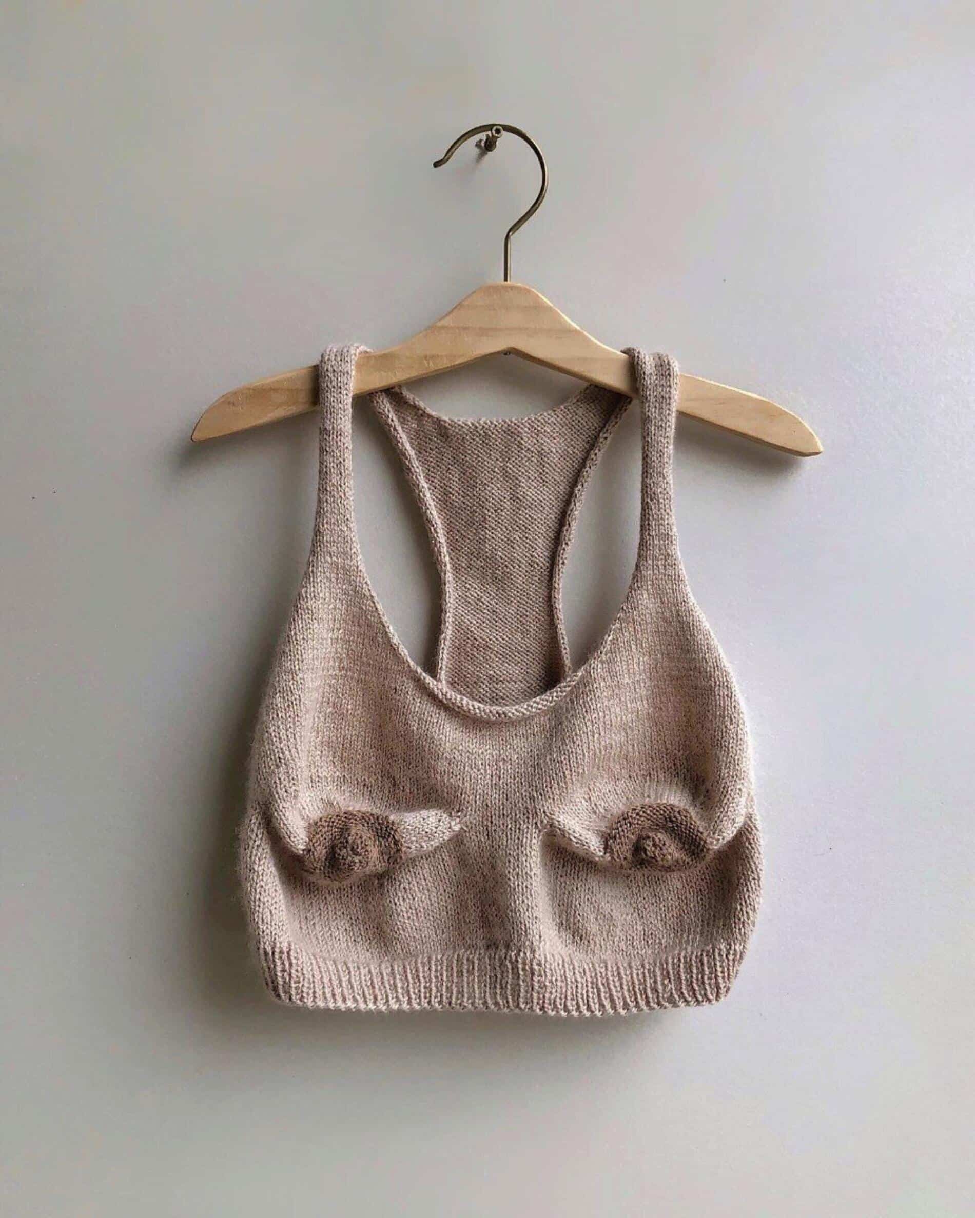 Cassie-Arnold-obra en ganchillo mom bra diferentes pechos mama