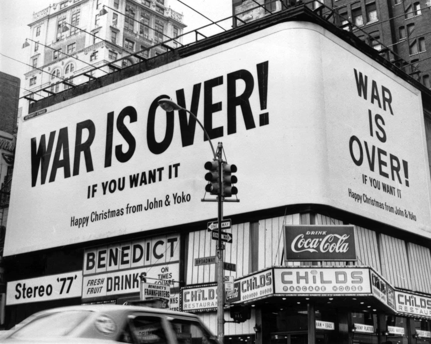 valla war is over yoko y lennon