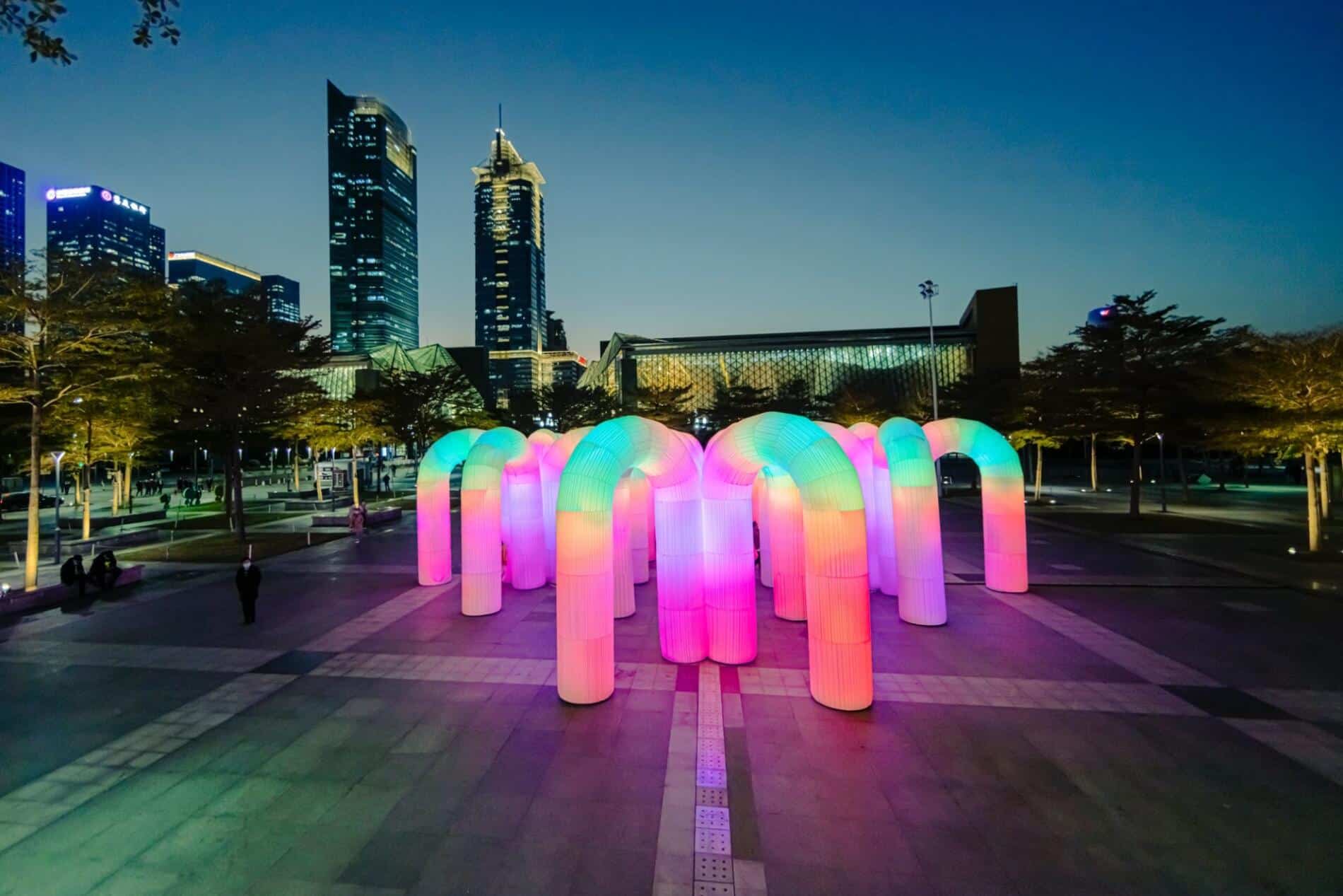 ESCULTURAS LUMINOSAS ENESS ARCOS