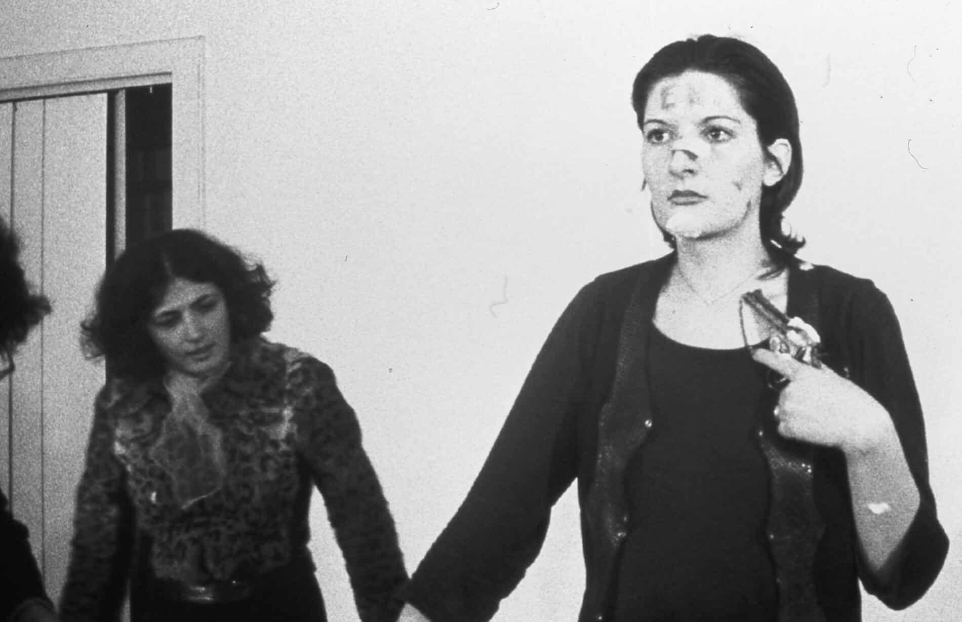 MARINA ABRAMOVICH PERFORMANCE 1974 B
