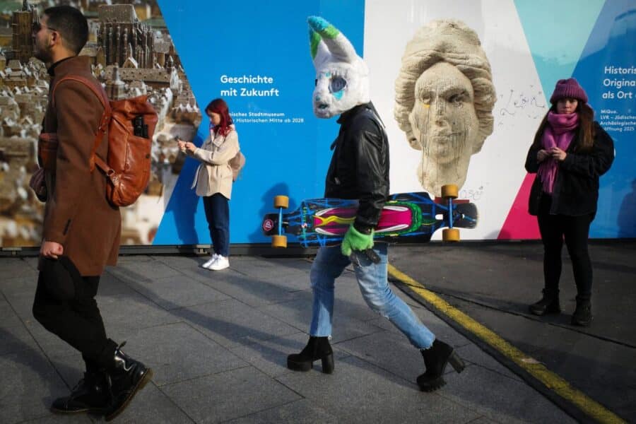 heike_frielingsdorf WOMAN STREET PHOTOGRAPHER