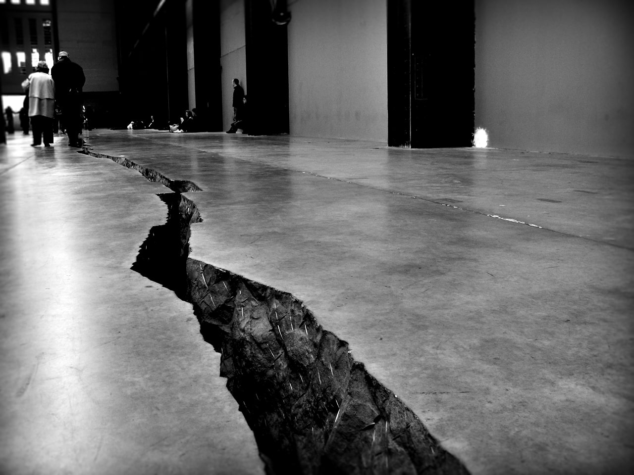 GRIETA DORIS SALCEDO TATE LONDON