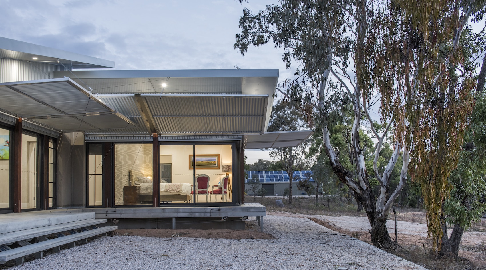 Casa minimalista hecha con cañamo