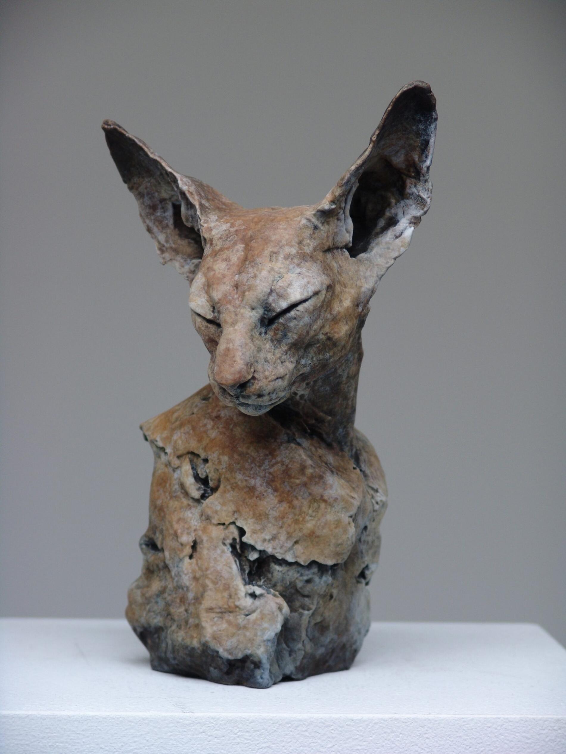 felino escultura en bronce Nichola Theakston