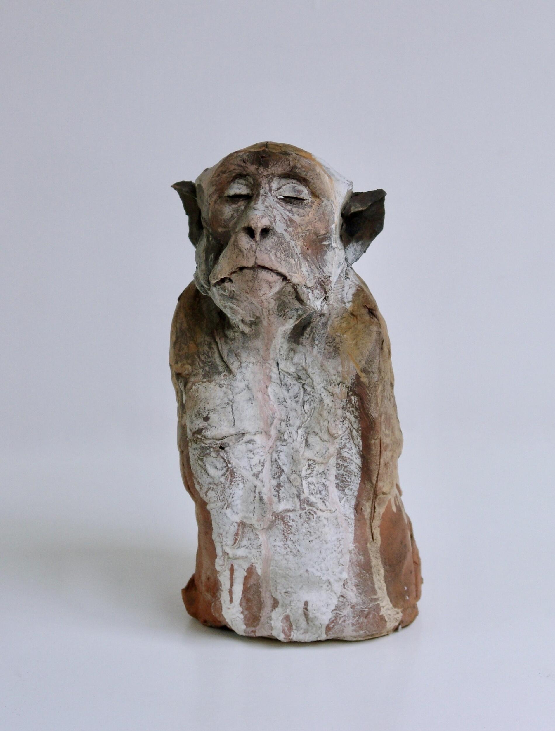 macaco escultura en bronce Nichola Theakston