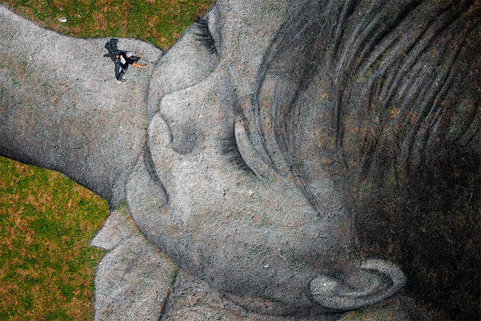 SAYPE HACIA EL EQUILIBRO INMENSA OBRA DE ARTE AMBIENTAL