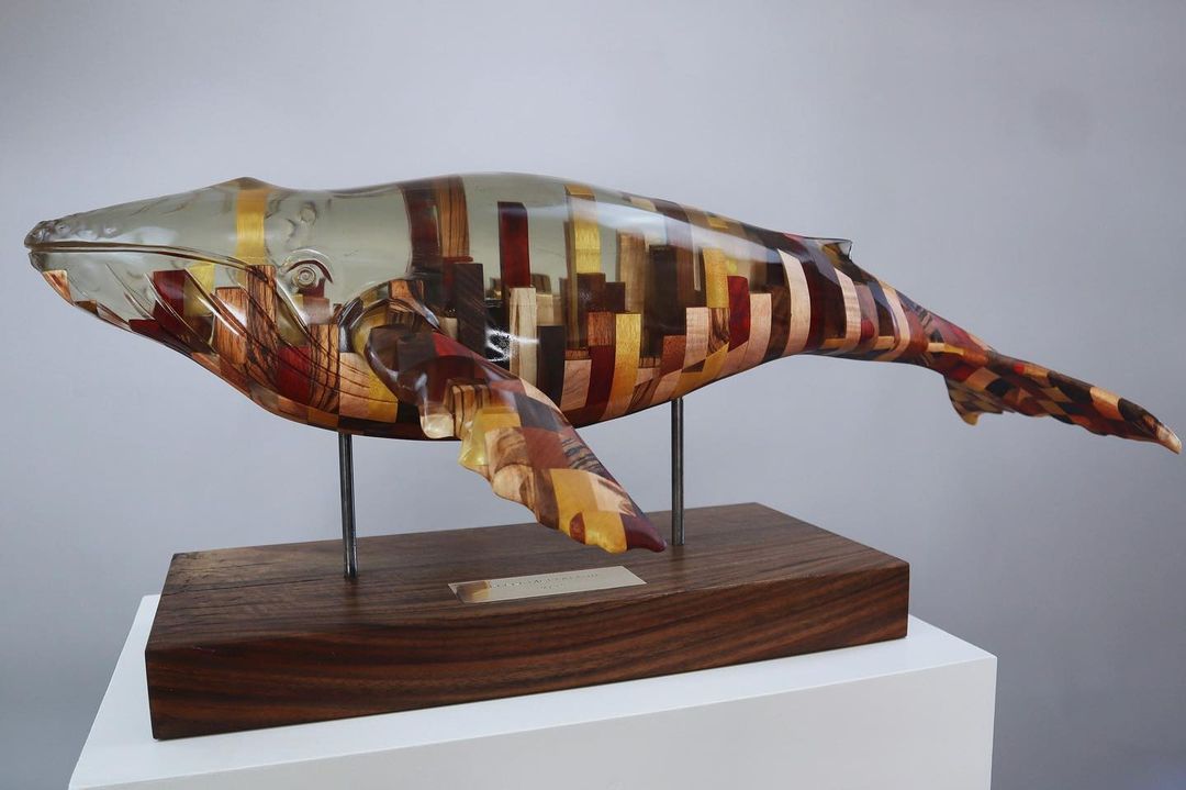 Blake Mcfarland BALLENA ESCULTURA DE RESINA