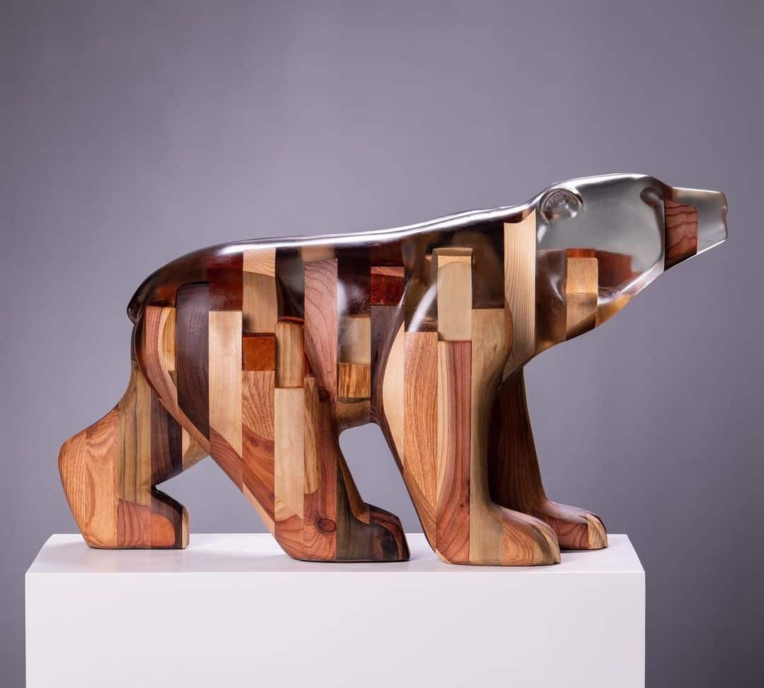 Blake Mcfarland OSO ESCULTURA