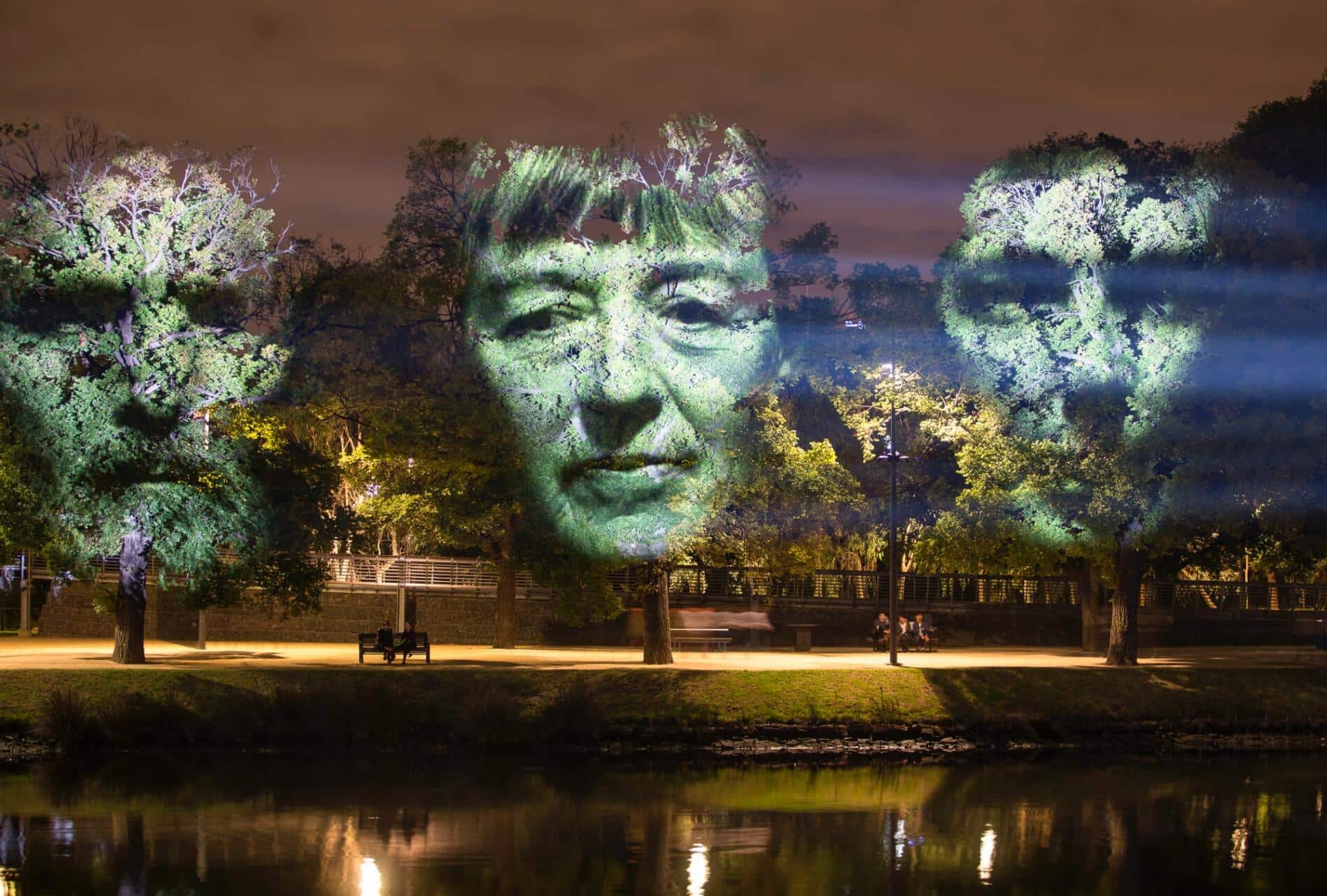 Craig Walsh, monumets arboles mapping Monuments o