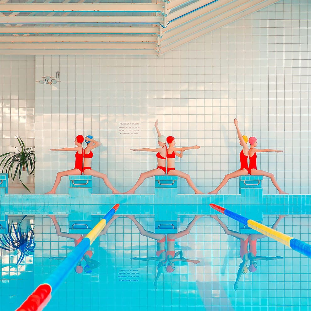 Mária Švarbová swiming group syncro figures