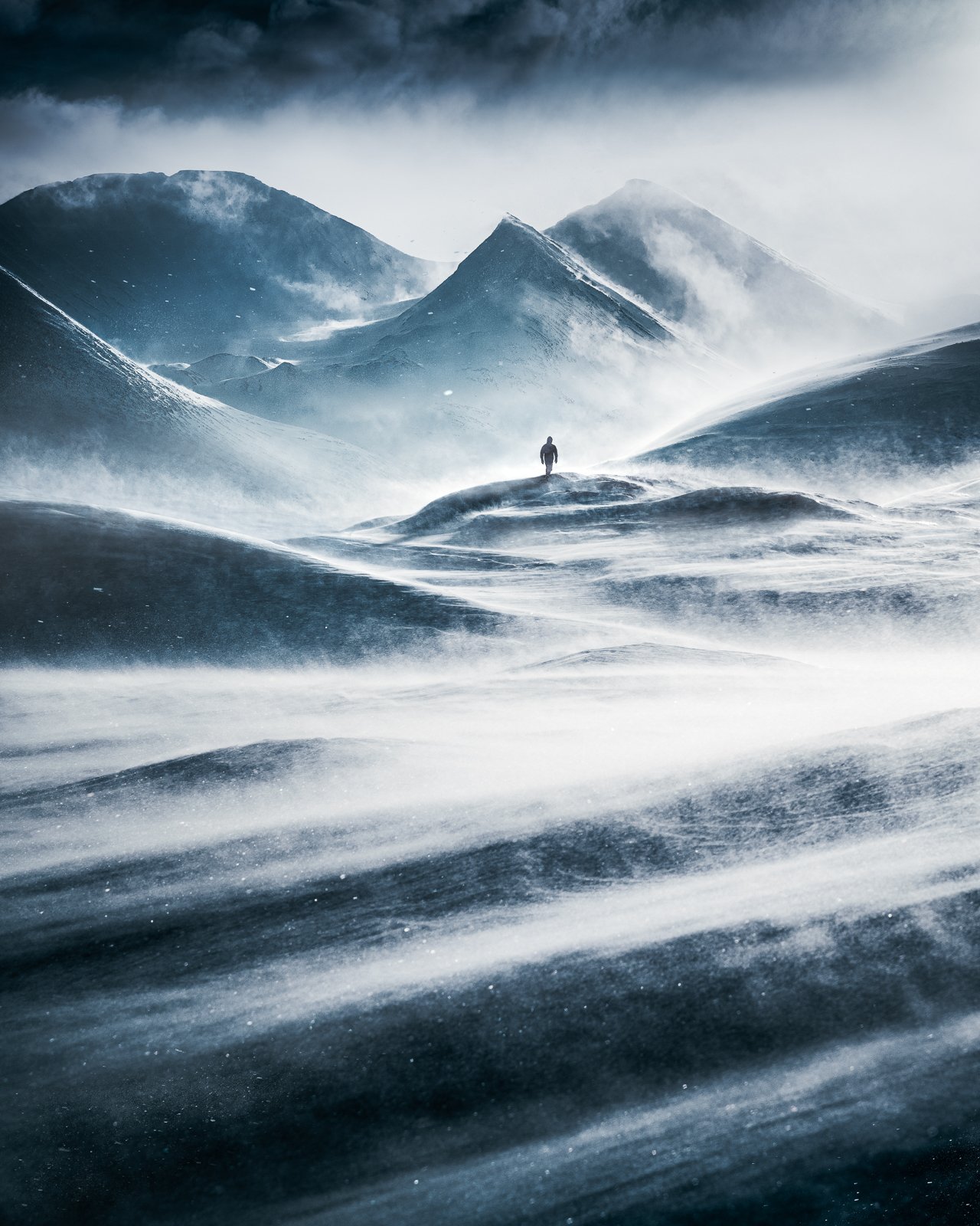 Mikko Lagerstedt footgrafia windswept