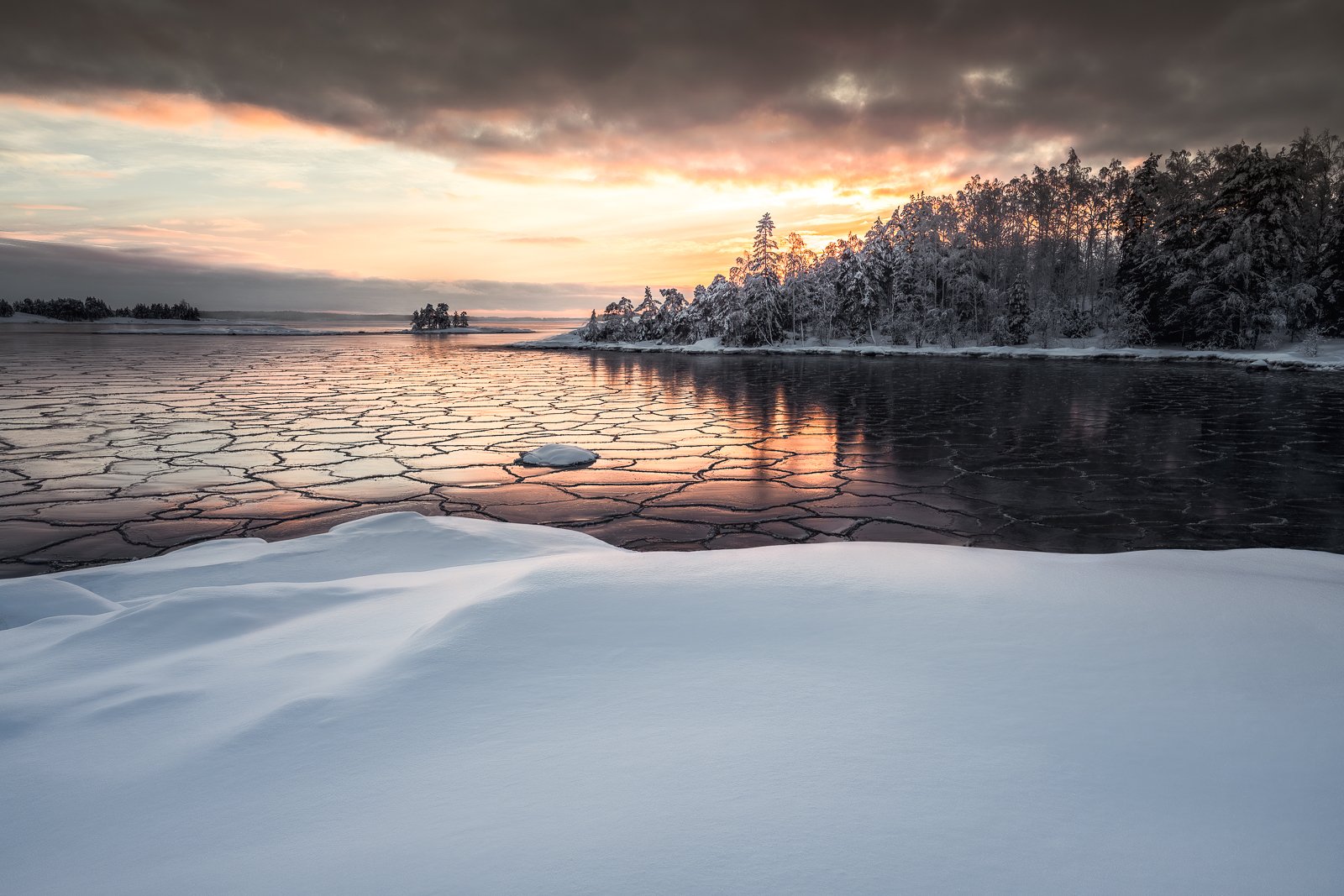 Mikko Lagerstedt stained ice