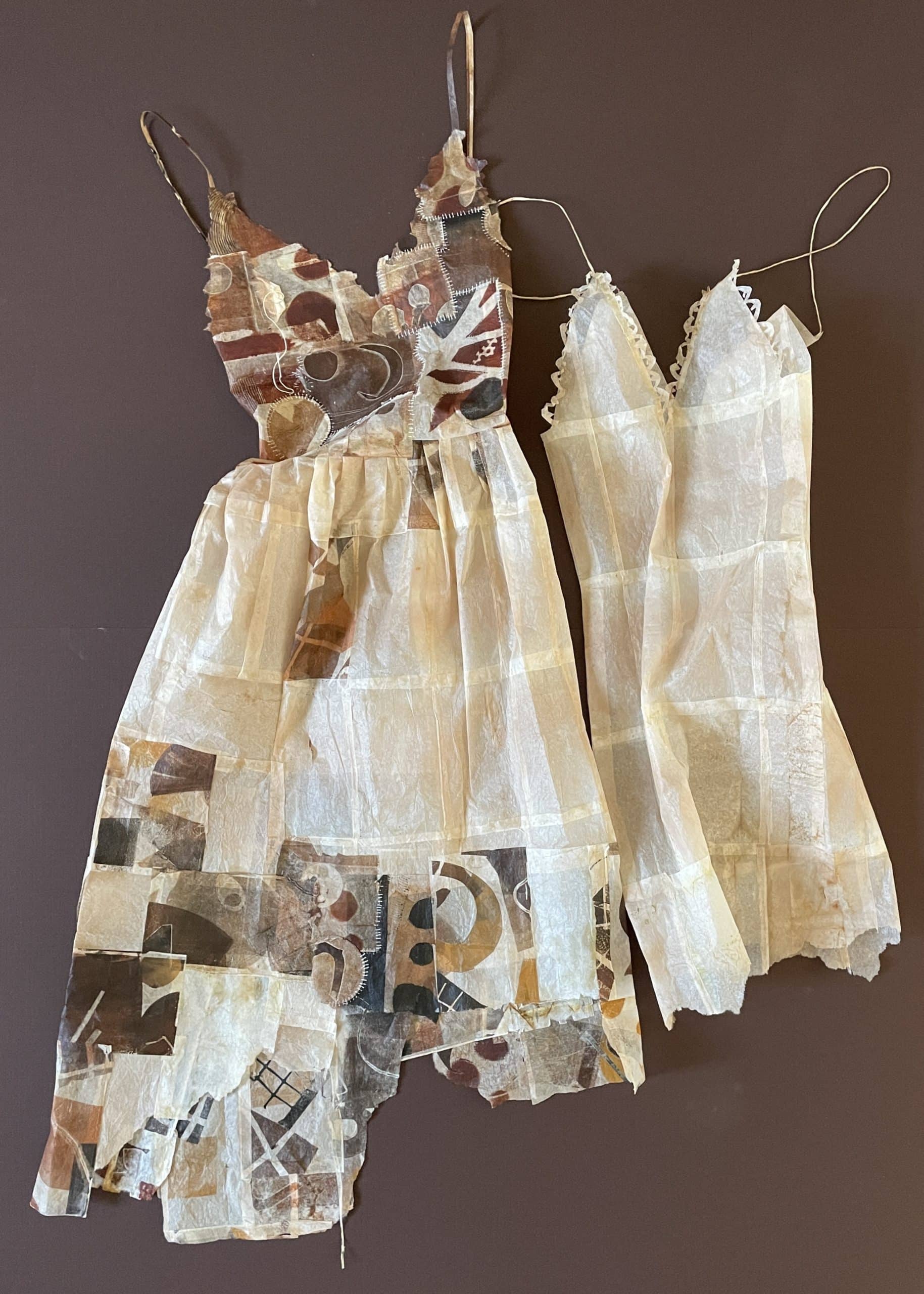 Ruby Silvious tea bag art vestidos