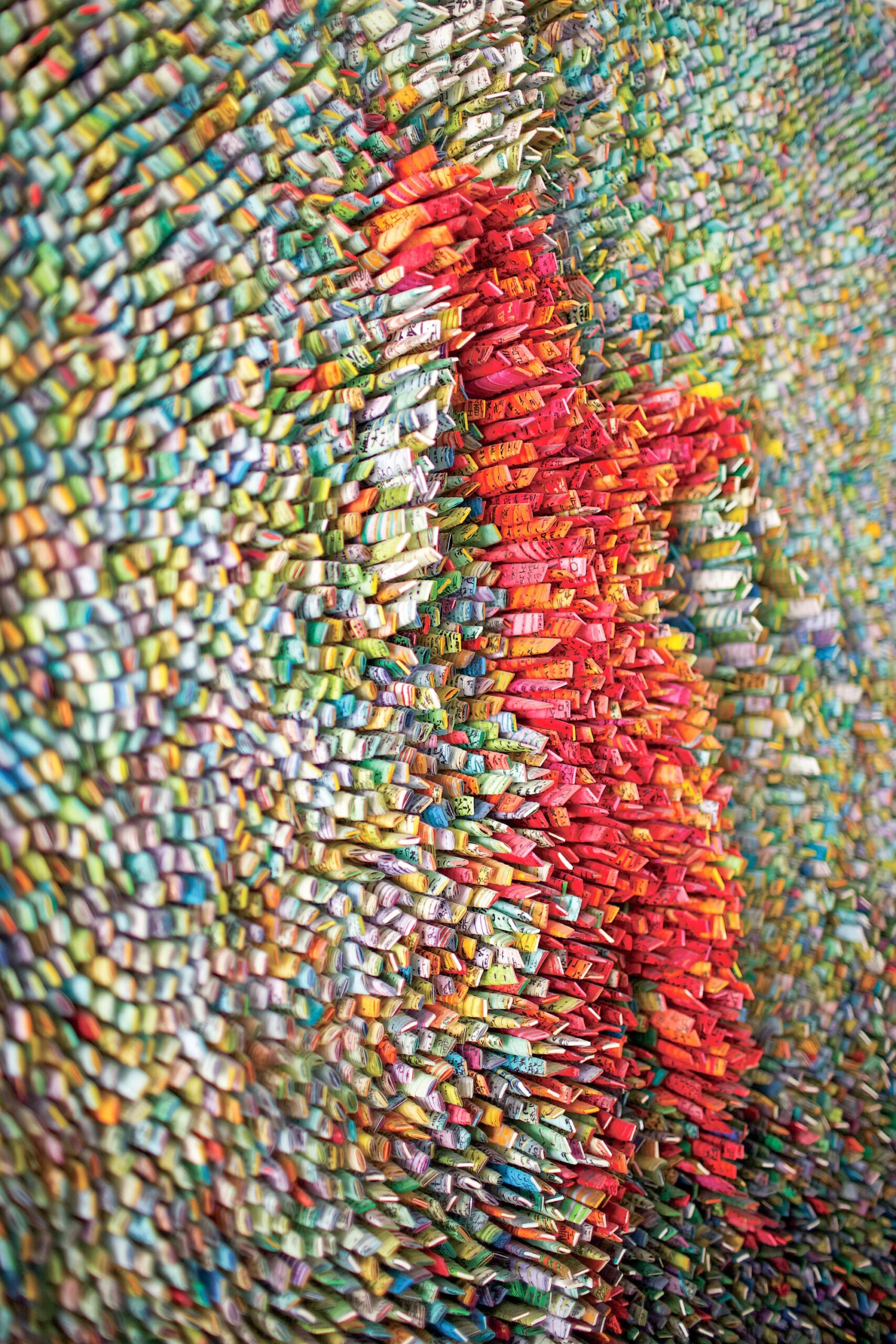 Ilhwa Kim retratos escultoricos bolitas de papel