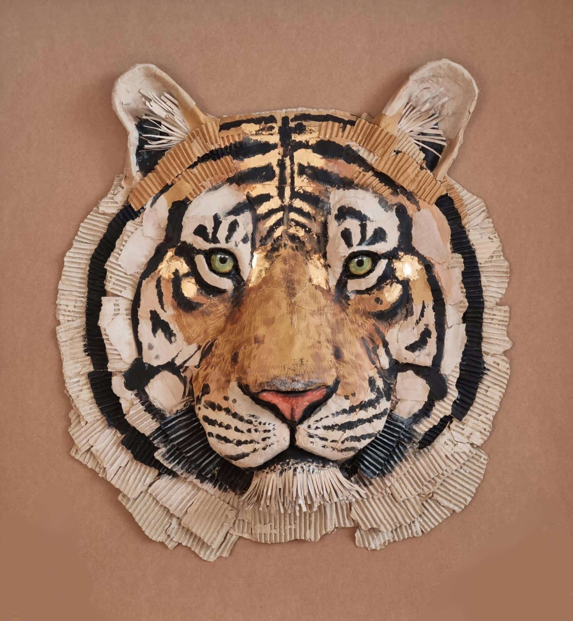 Josh Gluckstein esculturas de animales en cartón tigre