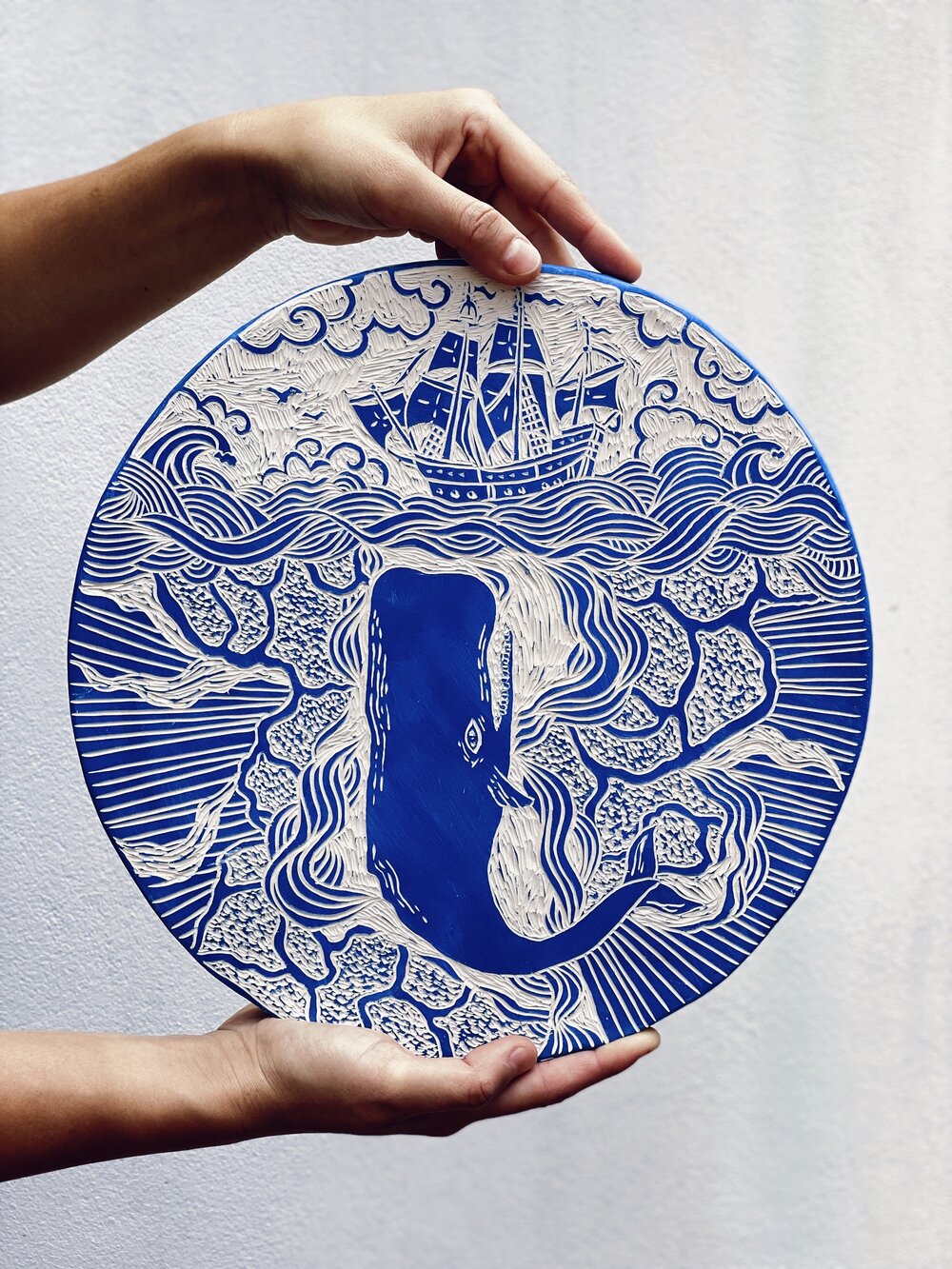 CLARA HOLT ceramica ballena