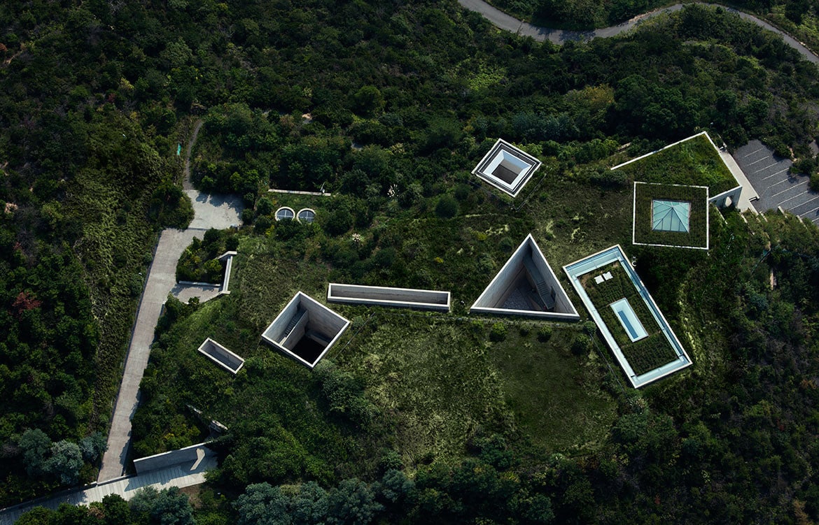TADAO ANDO ARQUITECTUIRA MINIMNALISTA GEOMETRIA