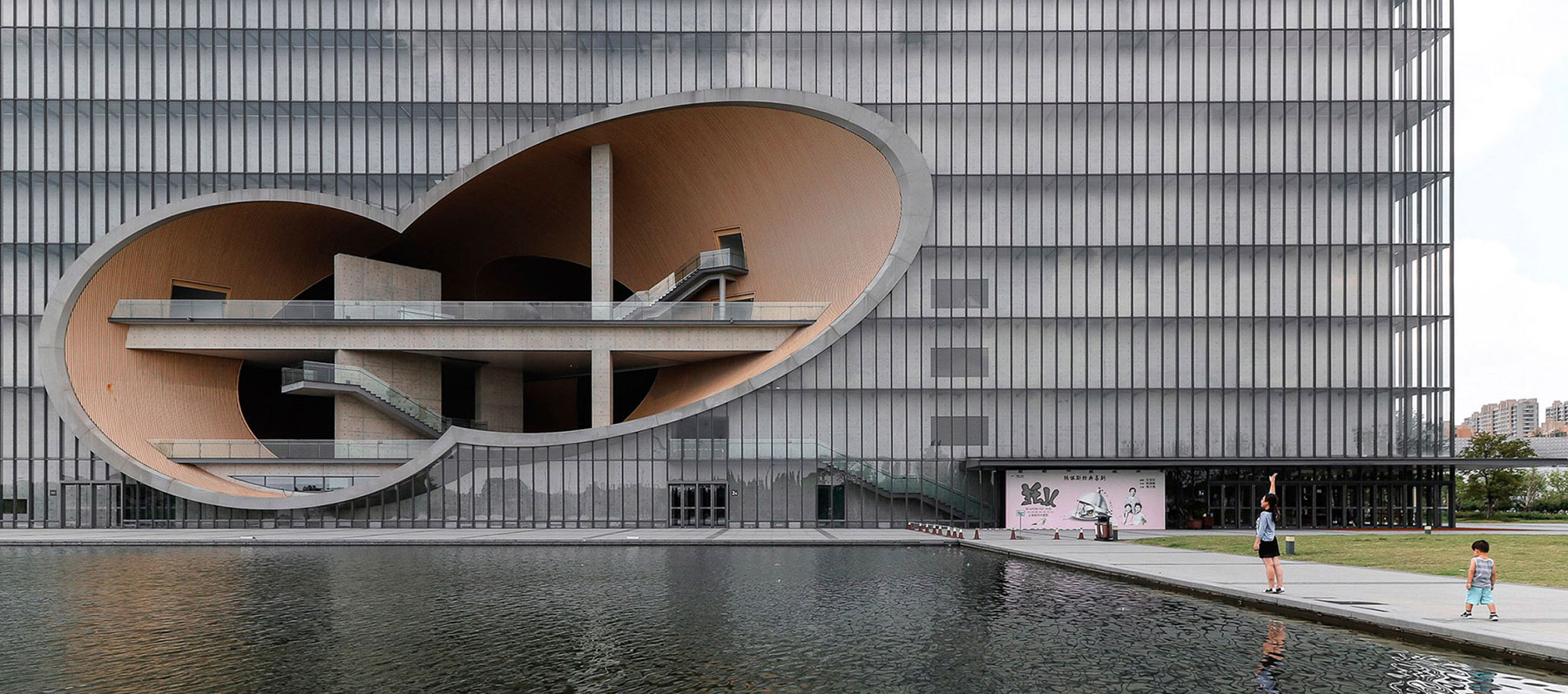 TADAO ANDO ARQUITECTUIRA MINIMNALISTA J
