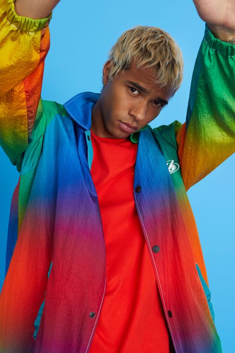 tie DYE MODA BALVIN GUESSM