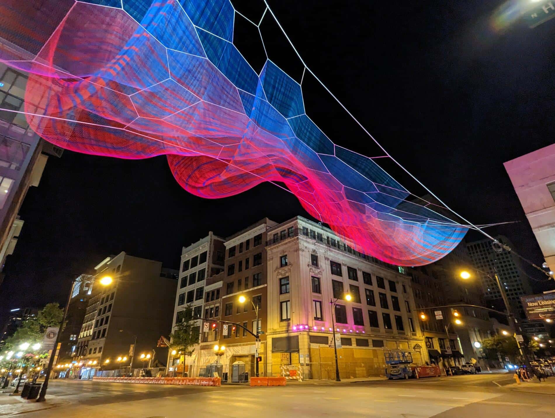 Janet Echelman esculturas night