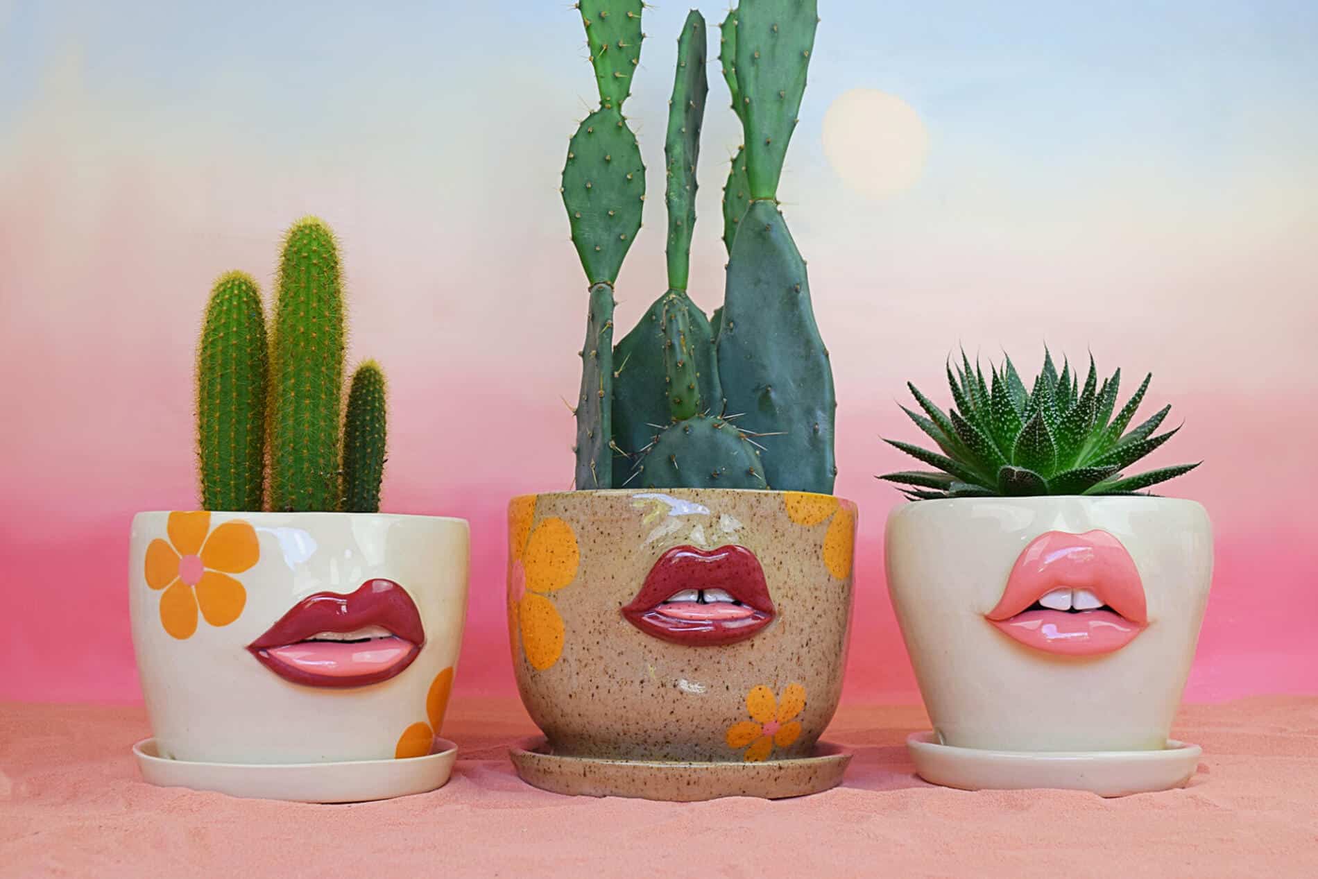jarrones de ceramica feminista tatiana cardona macetas