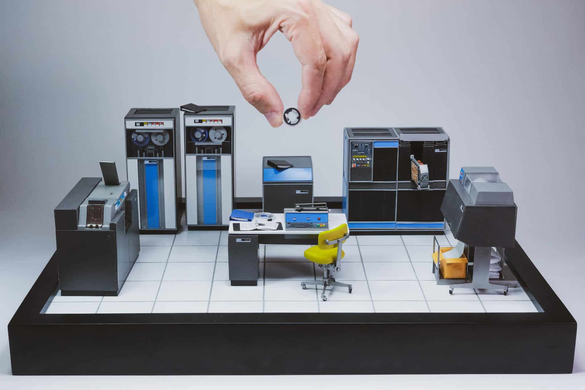 miniatua IBM 1401
