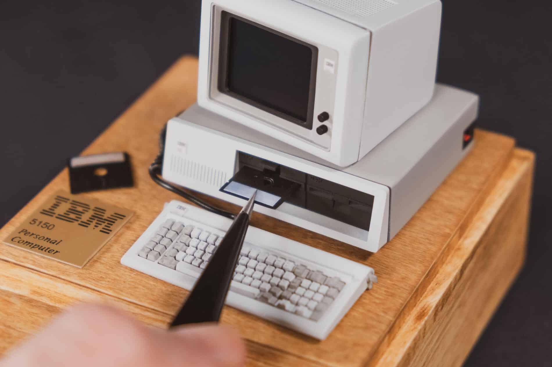 miniatua IBM 1401