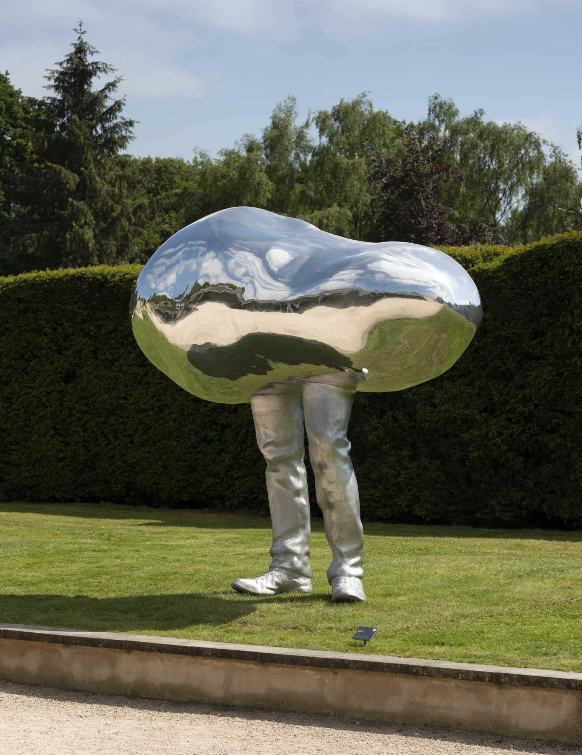 Erwin Wurm esculturas gran hipnosis