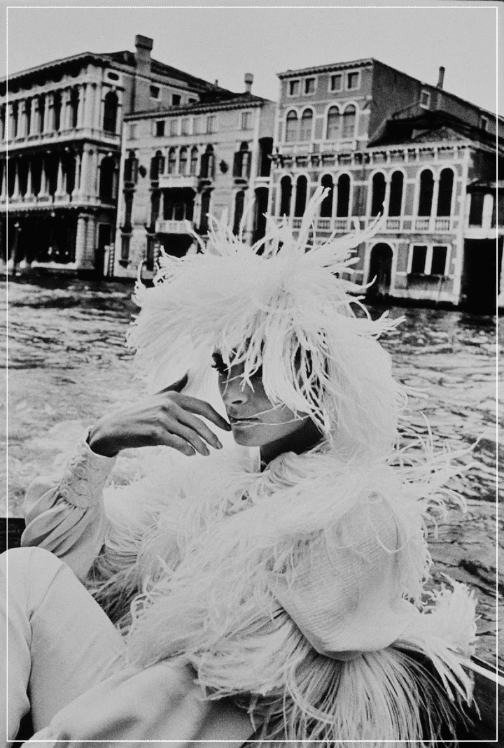 look helmut newton