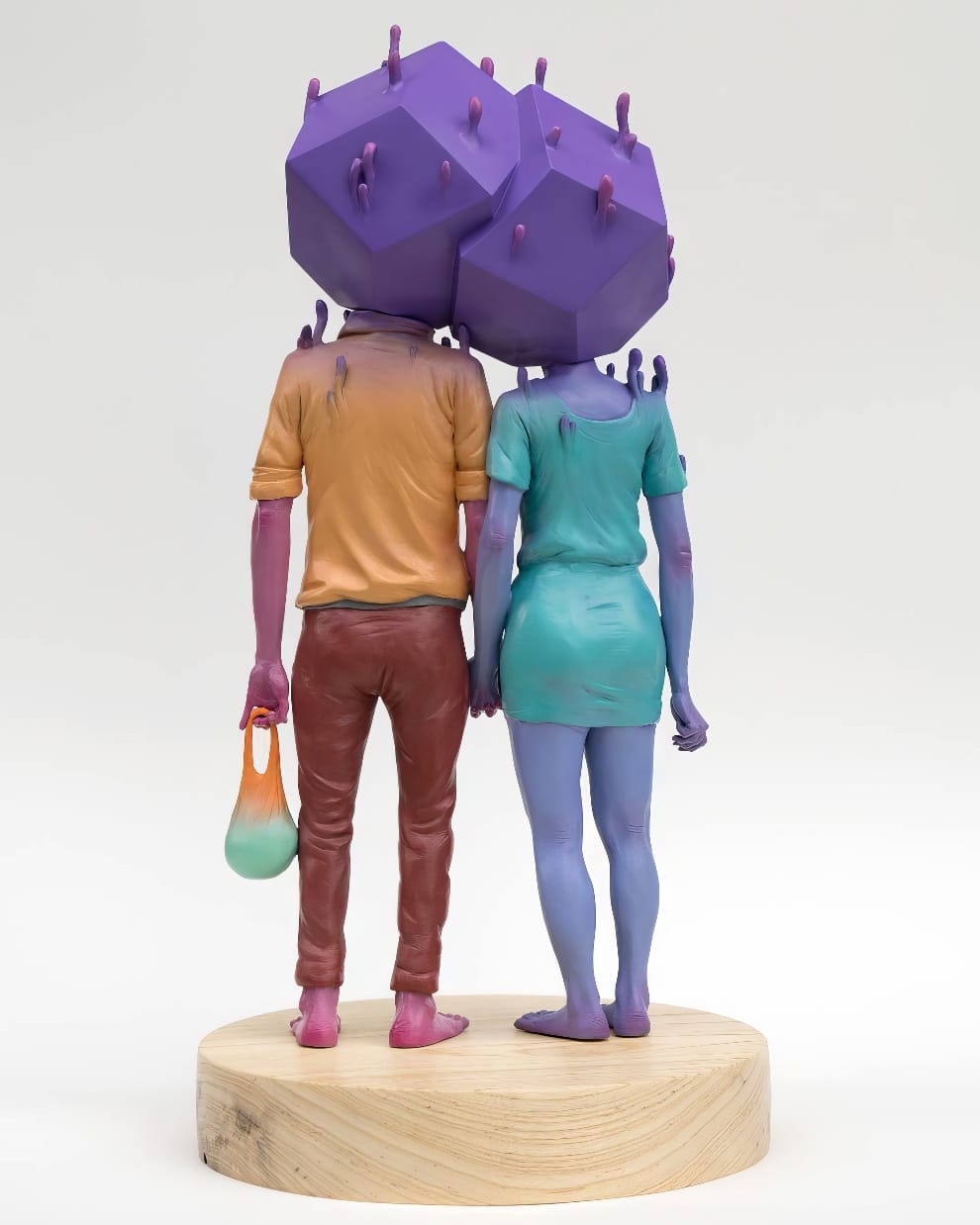 Troy Coulte escultura surreal conejo