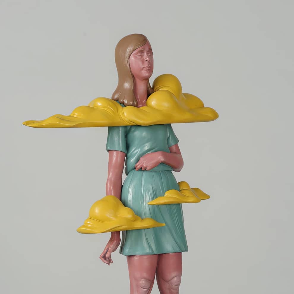 Troy Coulte escultura surreal figura cloud