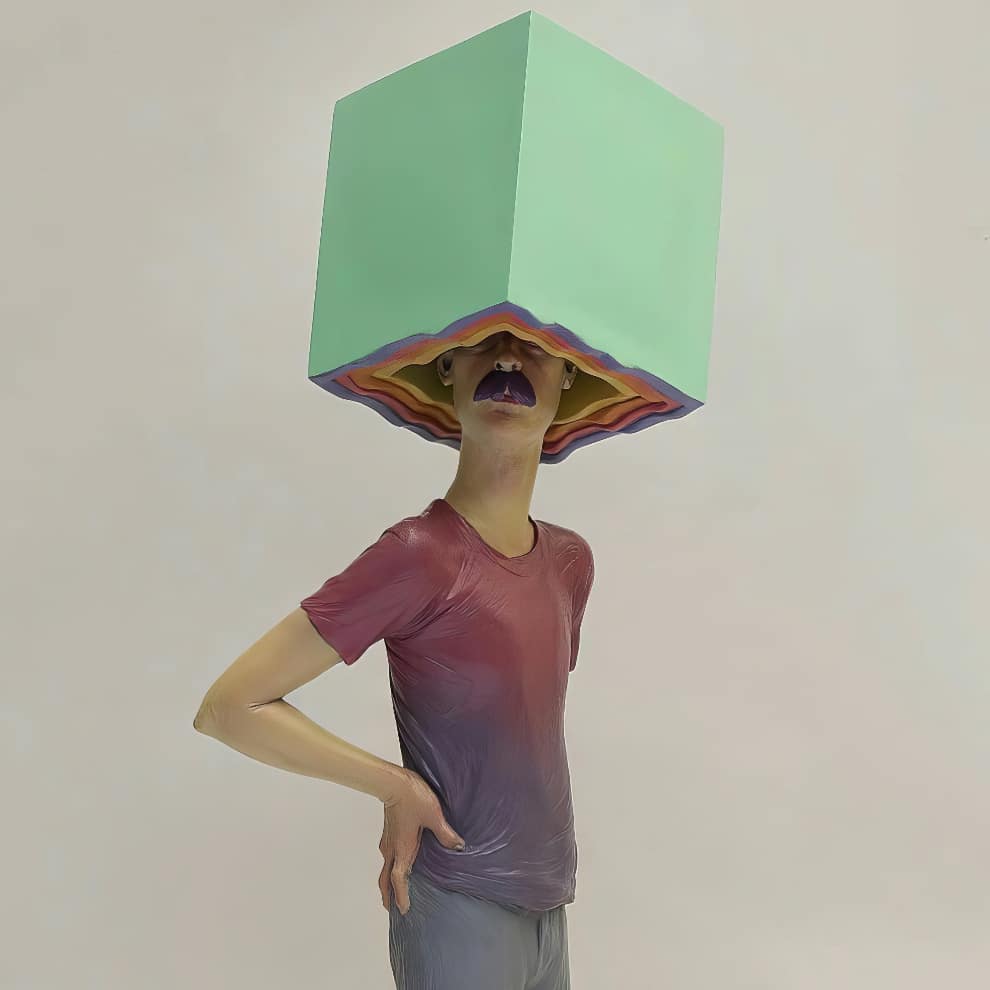 Troy Coulte escultura surreal figura cubo