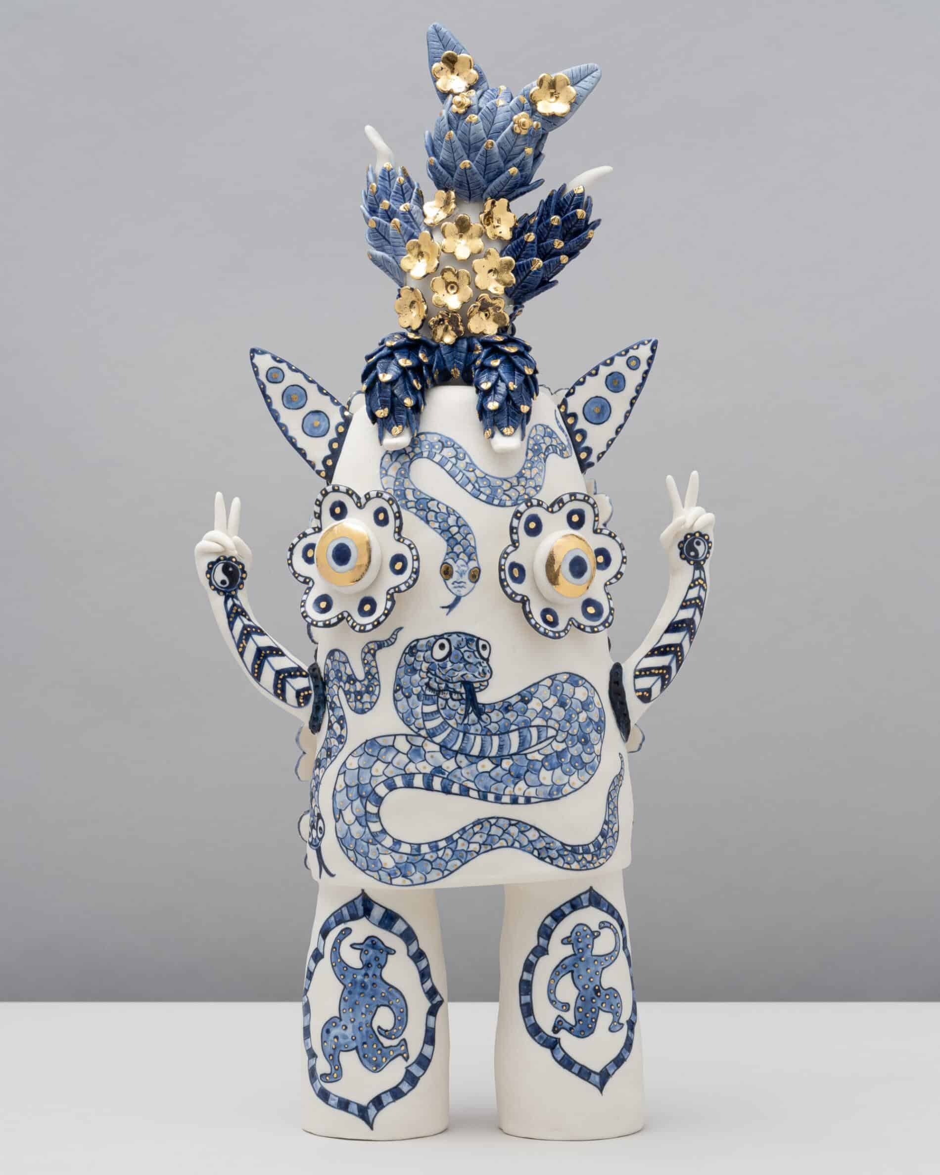 Vipoo Srivilisa porcelana I Dream of Three Snakes and None of Them Are My History